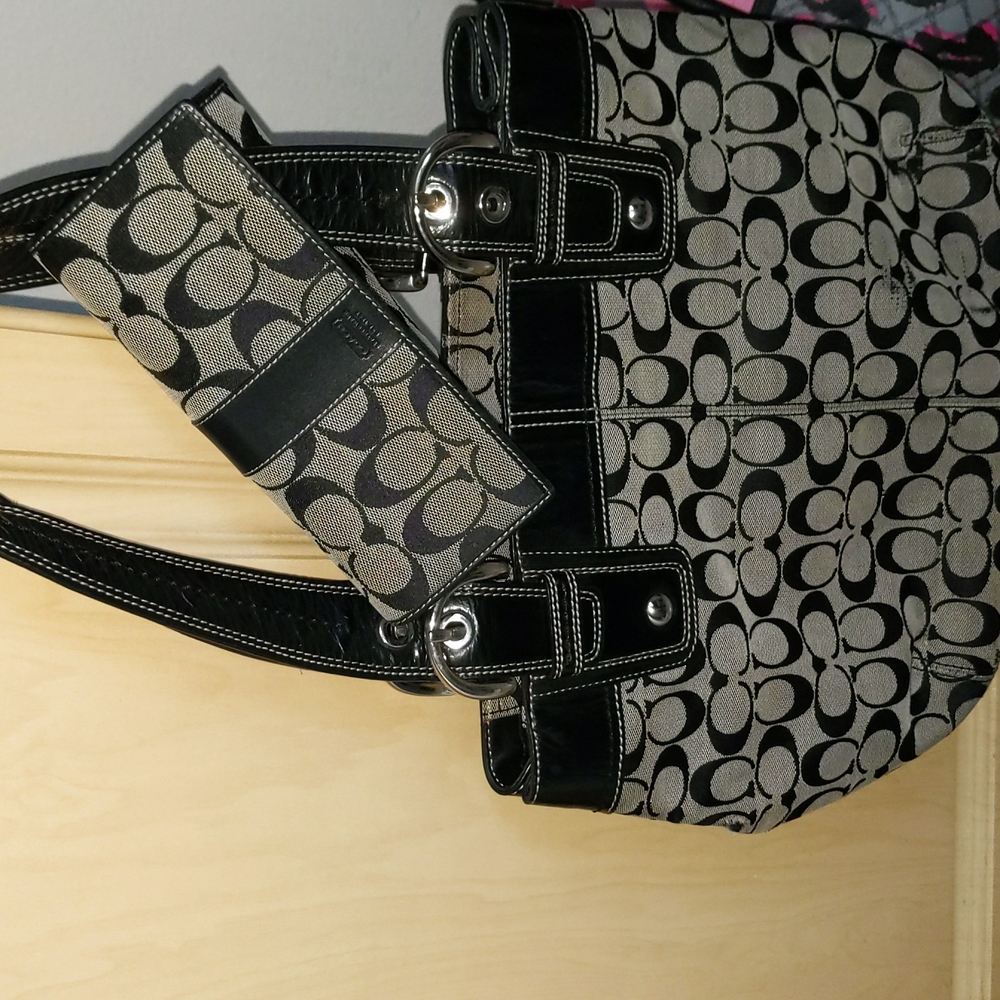 COACH SET BLACK AND GREY